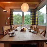 Spacious In With Garden * Boddin