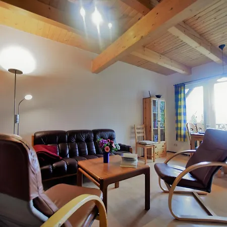 Spacious In With Garden Apartment *