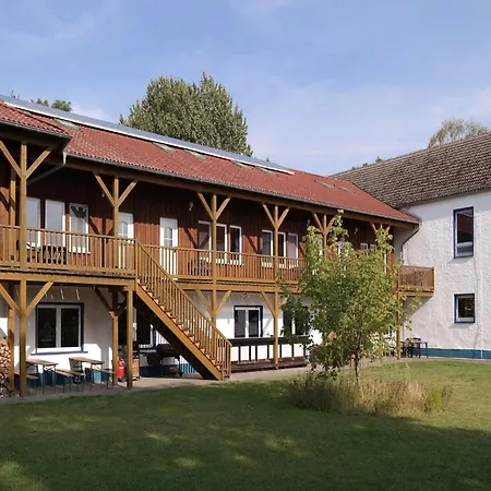Apartment Spacious In With Garden Boddin