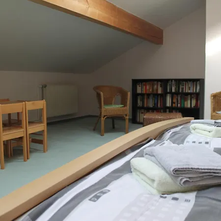 Spacious In With Garden