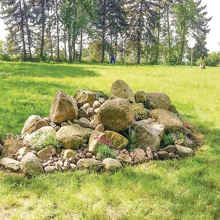 Spacious In With Garden Lejlighed *