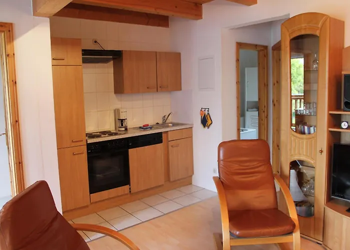 Spacious In With Garden * Boddin