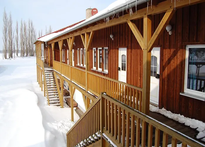 Spacious In With Garden Apartamento Boddin