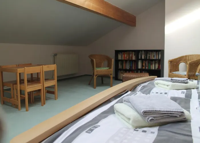 Apartamento Spacious In With Garden